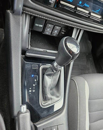 Toyota Auris cena 63500 przebieg: 76000, rok produkcji 2015 z Bodzentyn małe 232